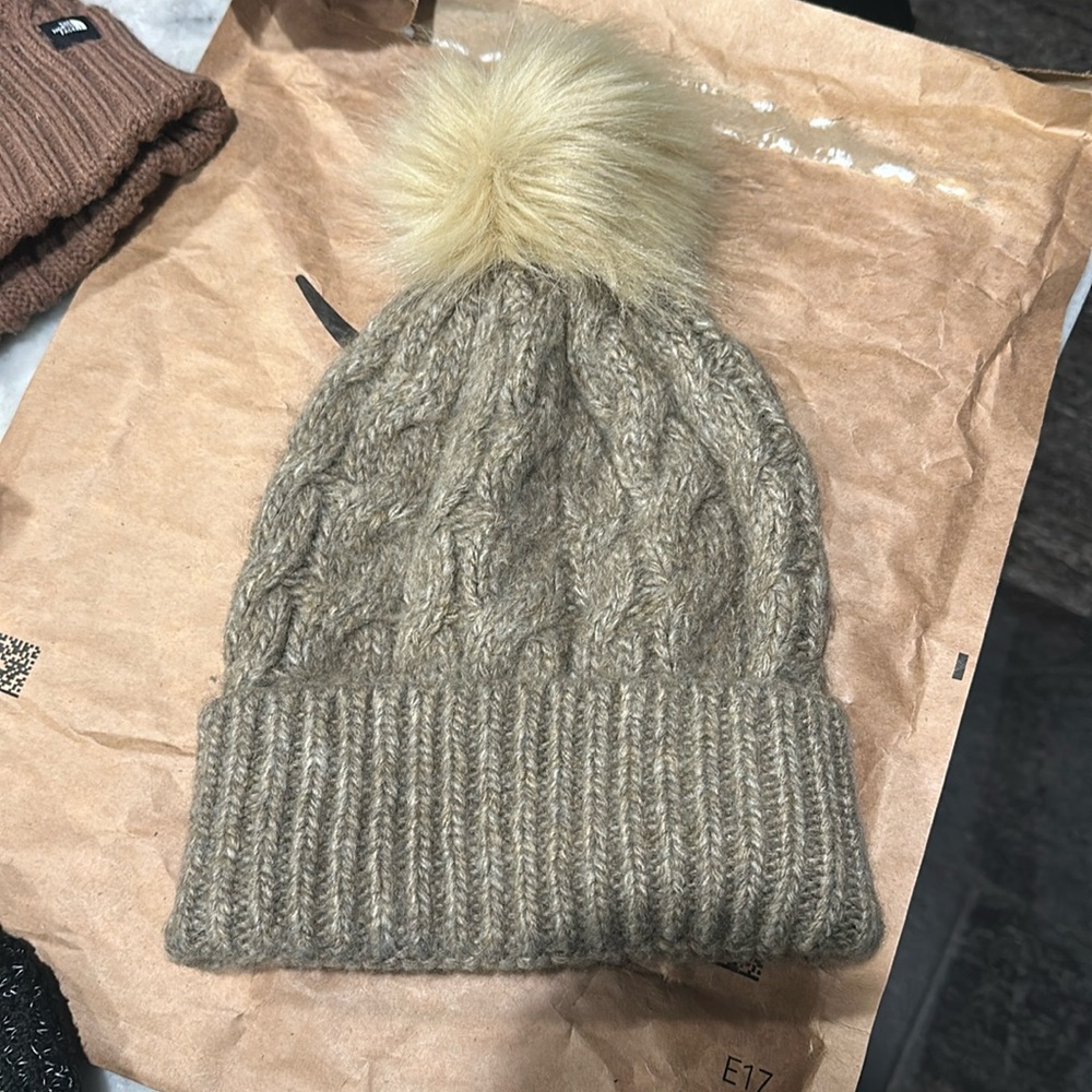 Abercrombie and fitch winter hat